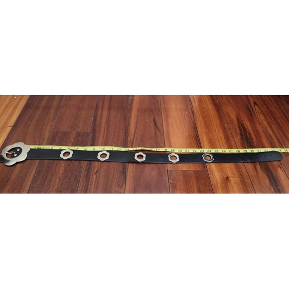 Croute De Cuir Leather Grommet Belt Flower Buckle Black Split Leather Sz 38 Y2K - Picture 9 of 11